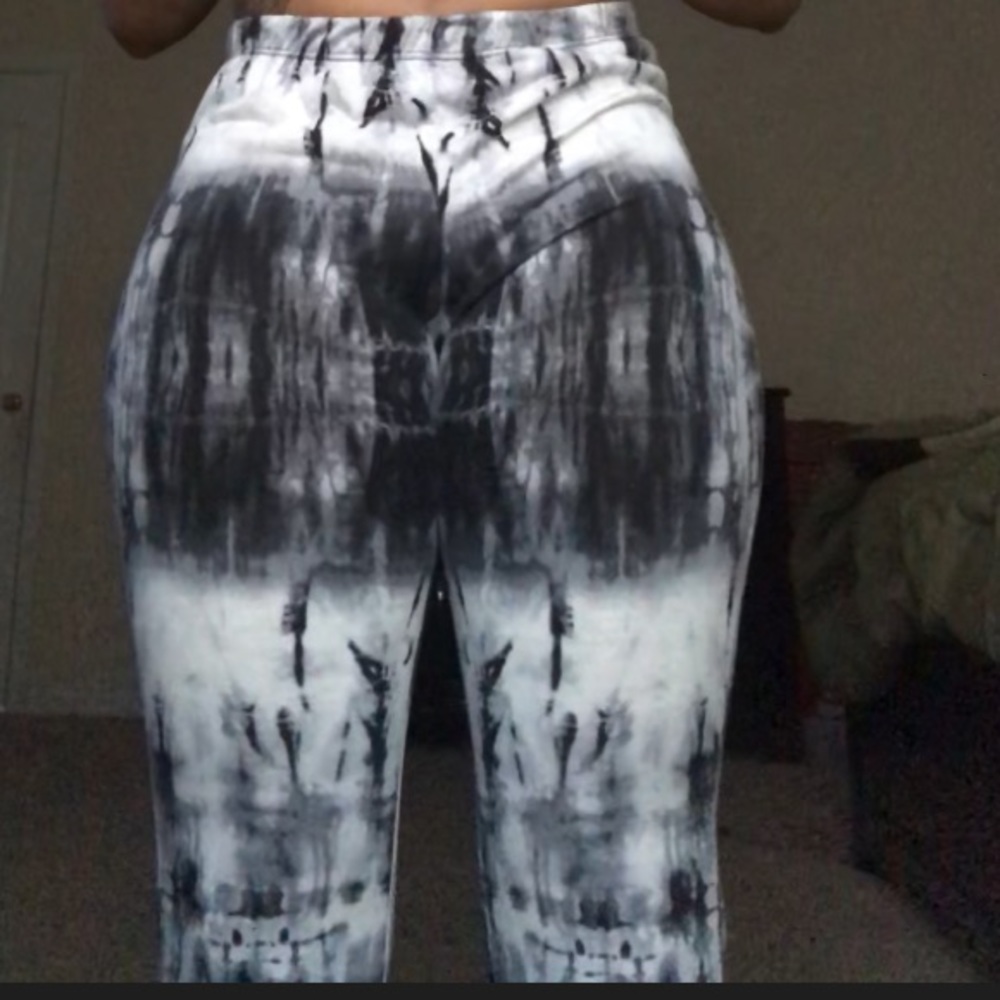 The dye bell bottoms